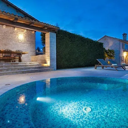 Castela Villa